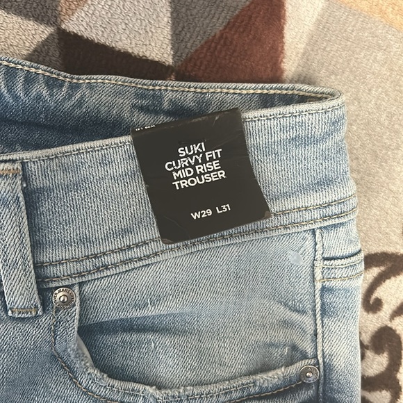 Silver jeans Size 29 with a length 31. - Picture 3 of 4